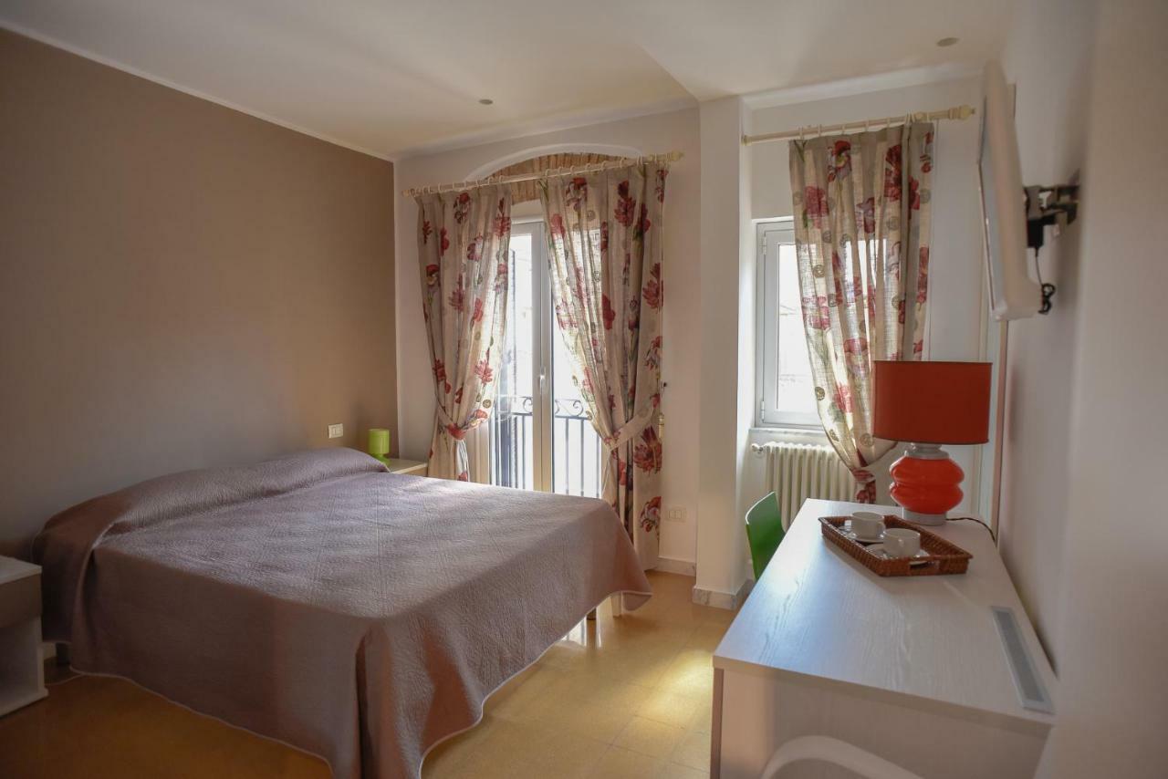 Rooms 19 B&B Палермо Экстерьер фото